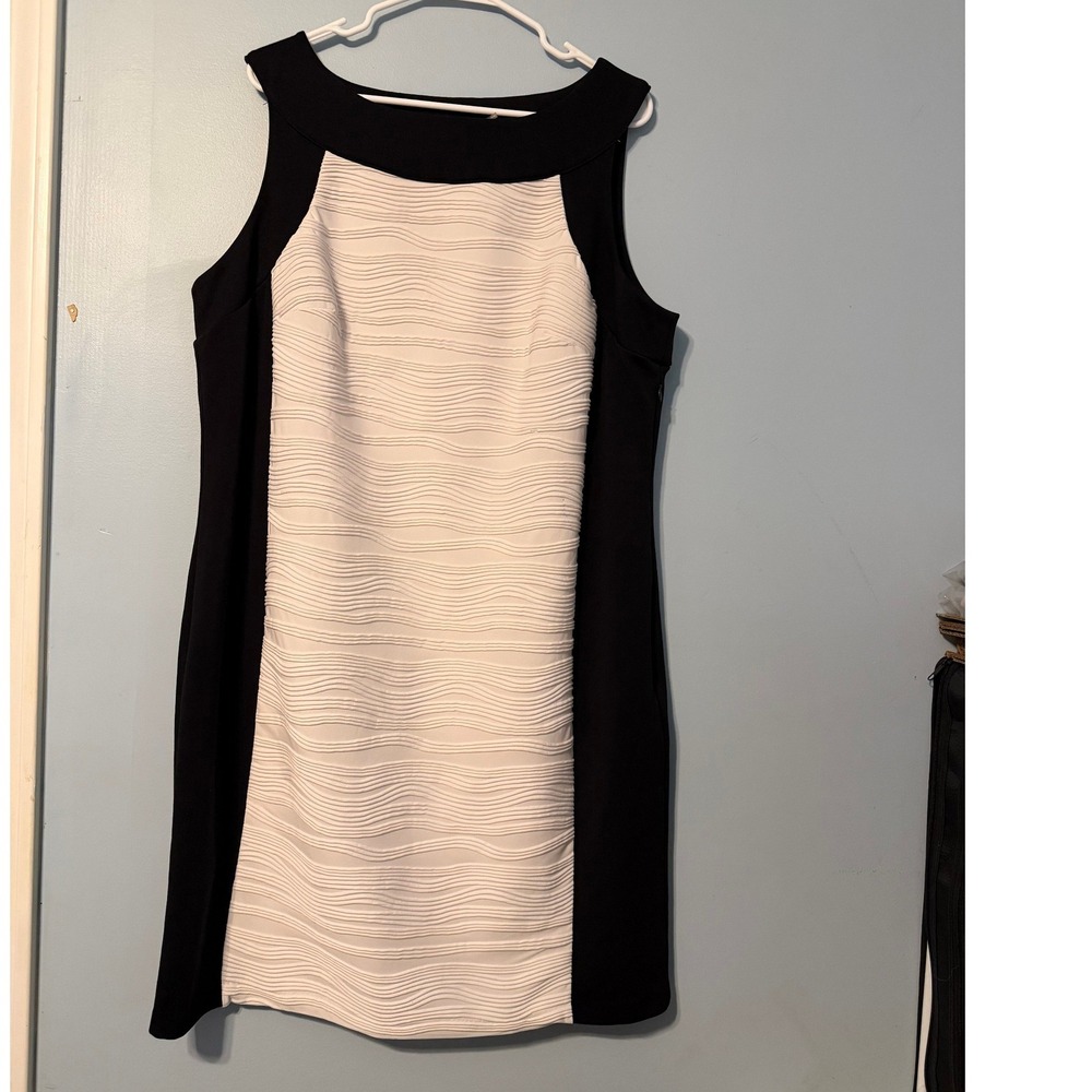 Calvin Klein 18W Black White Colorblock Textured Sheath Dress Sleeveless 2126